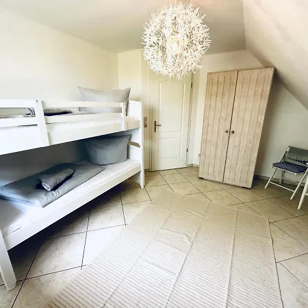Ostsee*ferienhaus Landidyll Mit Grossem Garten Dom wakacyjny